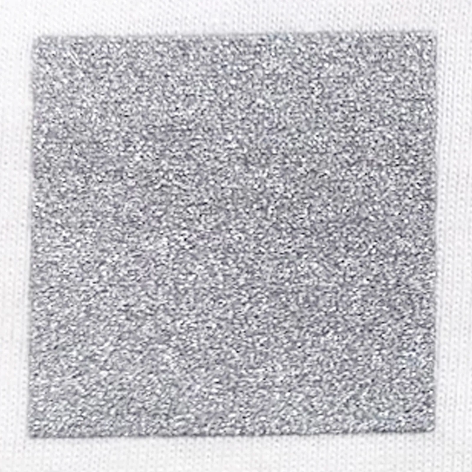 オリジナルプリント色見本 シルバー：白綿生地へのシルクスクリーンプリント仕上がり（インク番号 C-47）